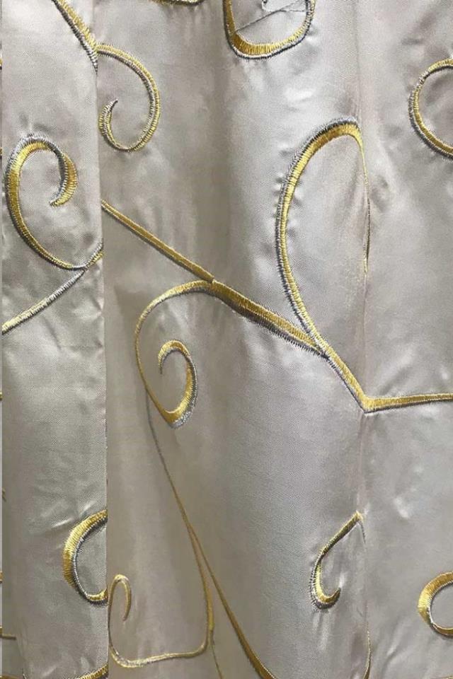 Swirl Embroidery - Ivory