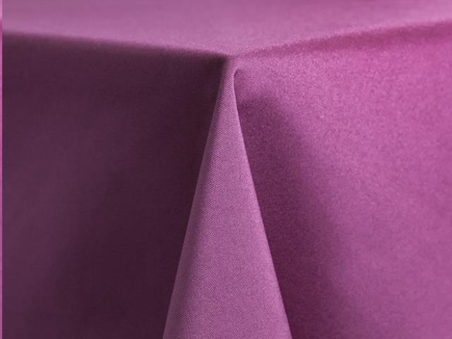 Claret Poly Pointed Runner  12" x 120"