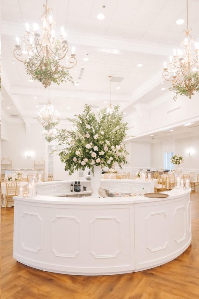 White Luxe Bar