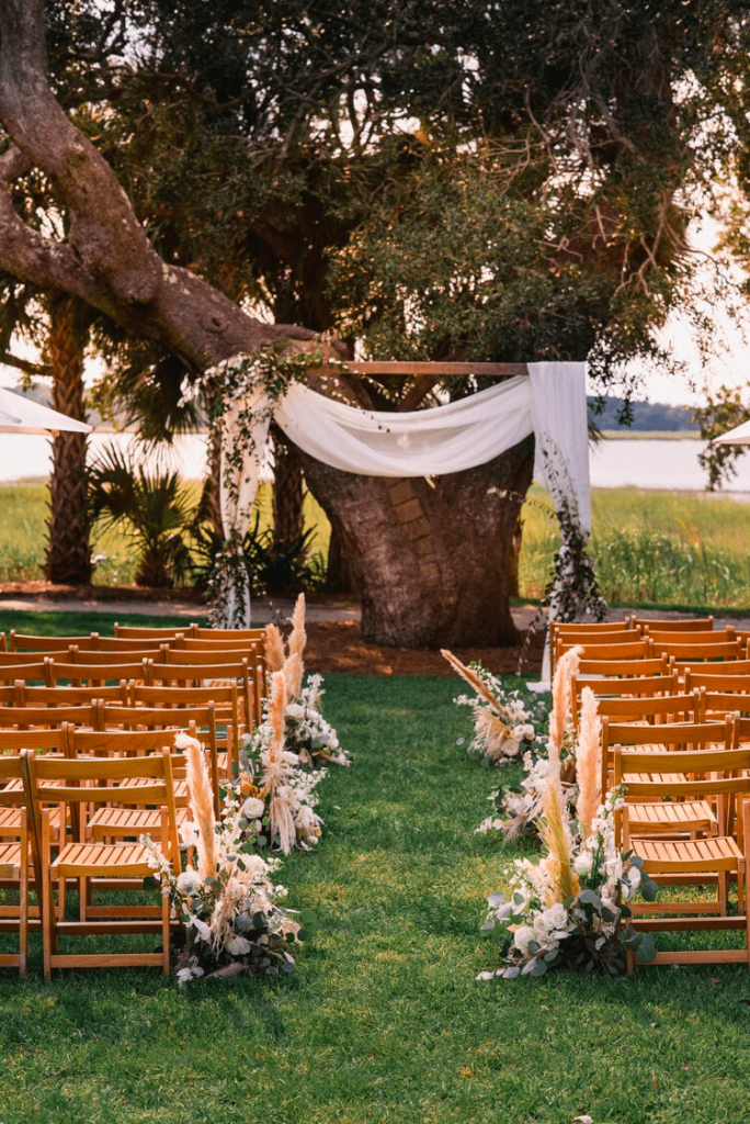 Planted Isle outdoor wedding