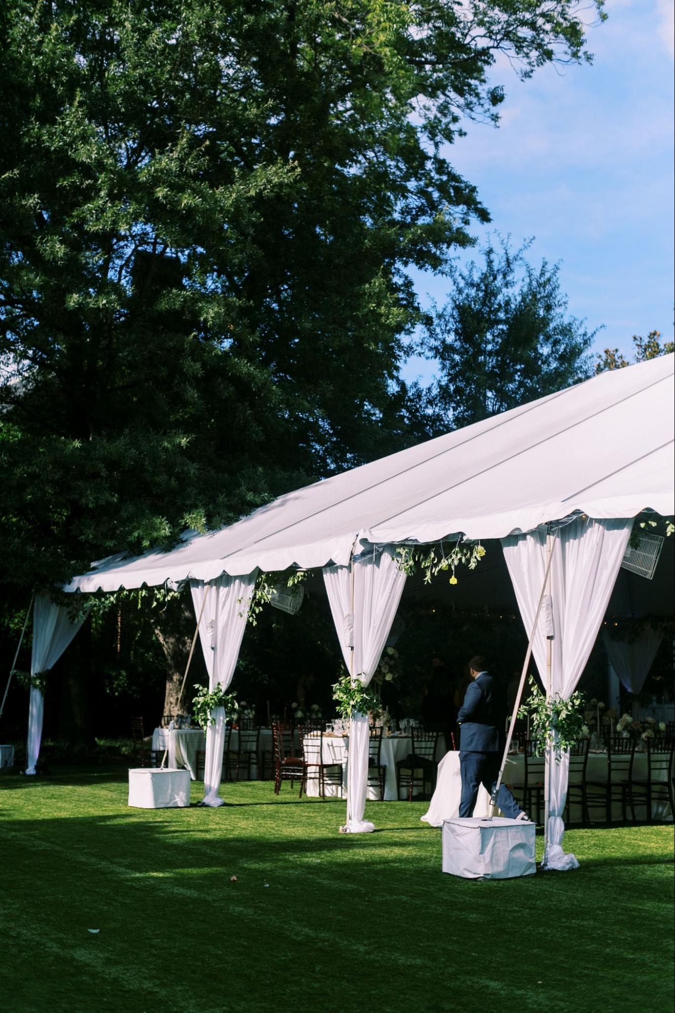 The Wedding Linen Rental Guide