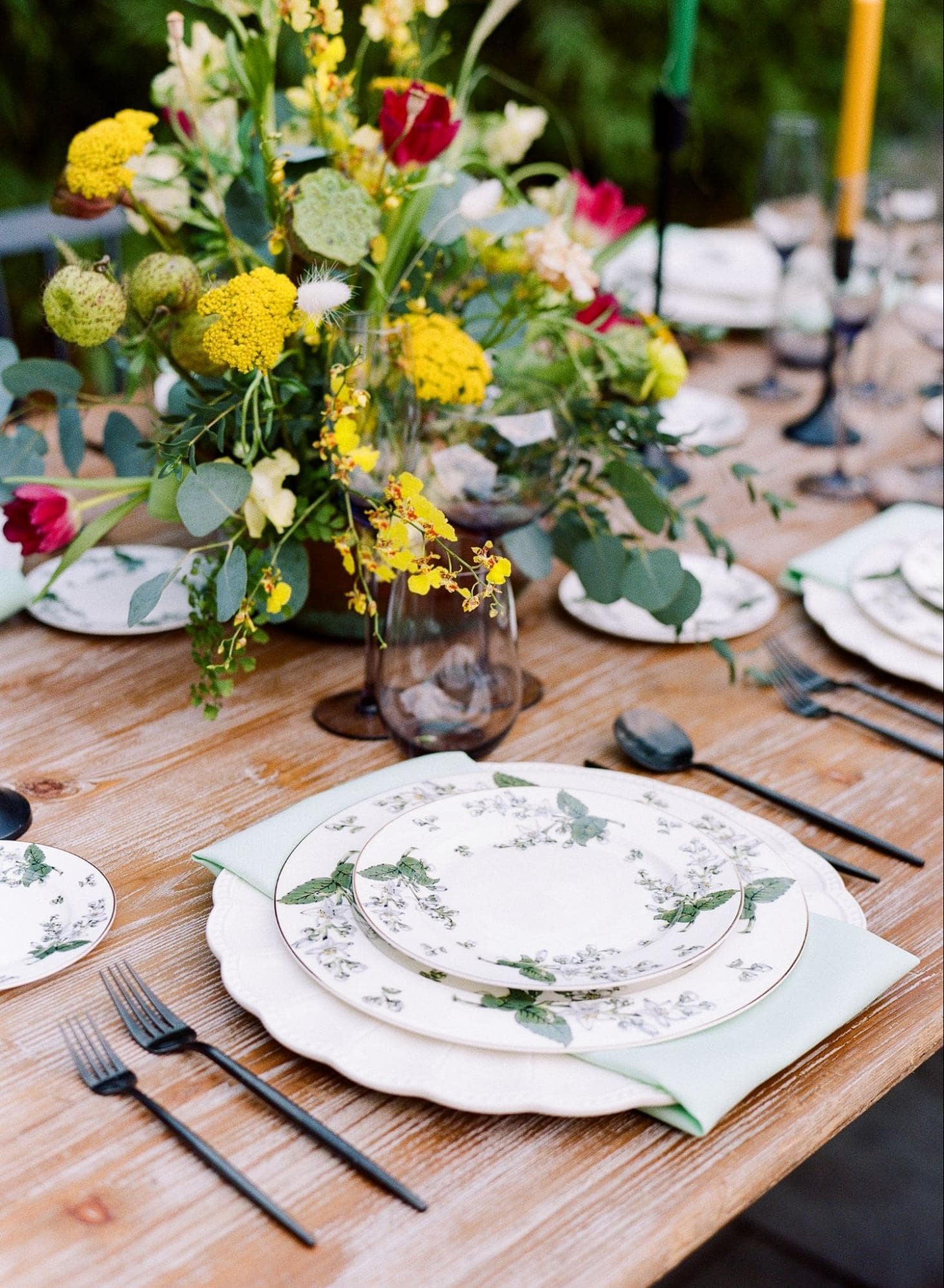 How Many Plates do I Need for My Event?