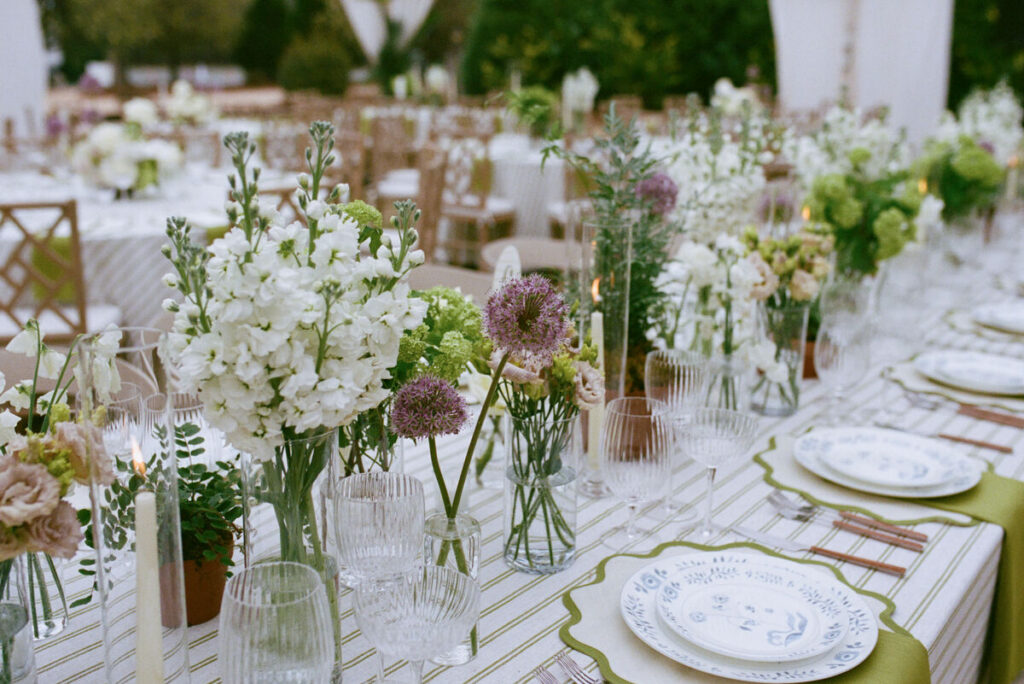 garden wedding tablescape floral centerpieces green white